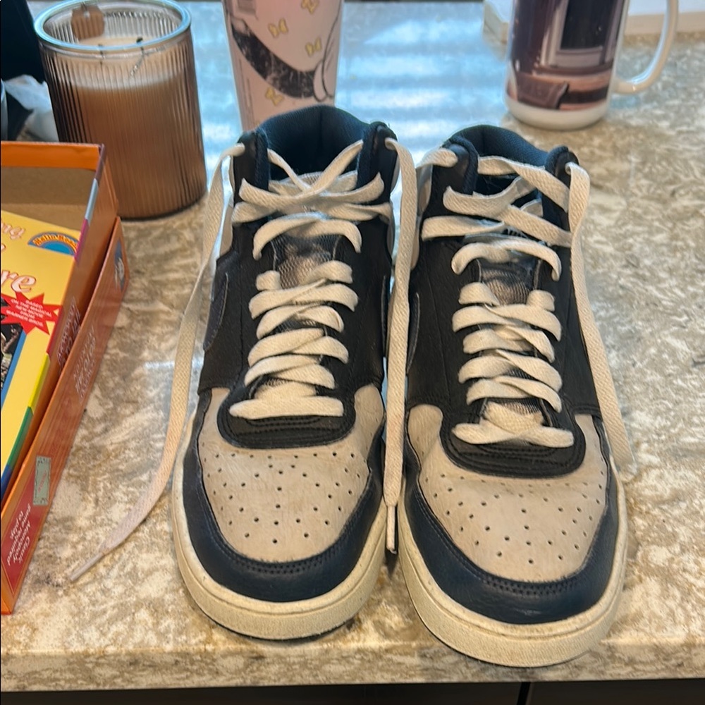 Men's Black and Gray SneakersNike high tops men’s size 9